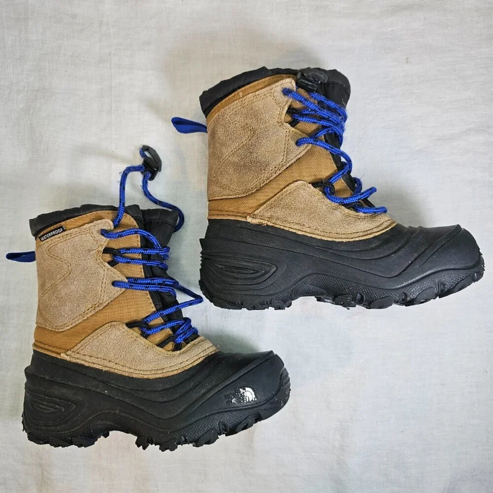 The North Face Alpenglow V Waterproof Boot 11K Utility Brown/TNF Blue